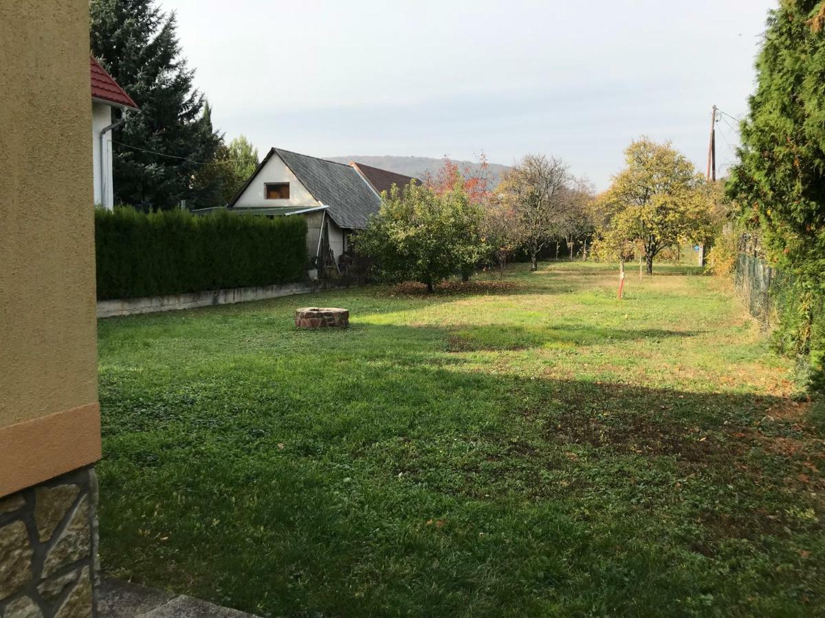 Aracsi Haziko Villa Balatonfured Luaran gambar